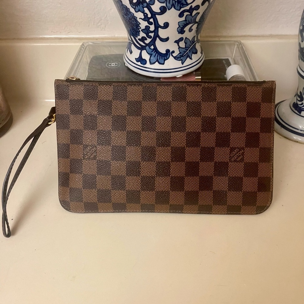 LOUIS VUITTON Damier Ebene Neverfull pouch - Picture 6 of 8